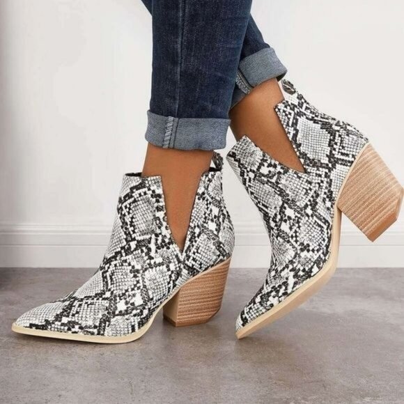 Lucky Brand Jabilo Snake Print Leather Block Heel Western Booties - Picture 2 of 9